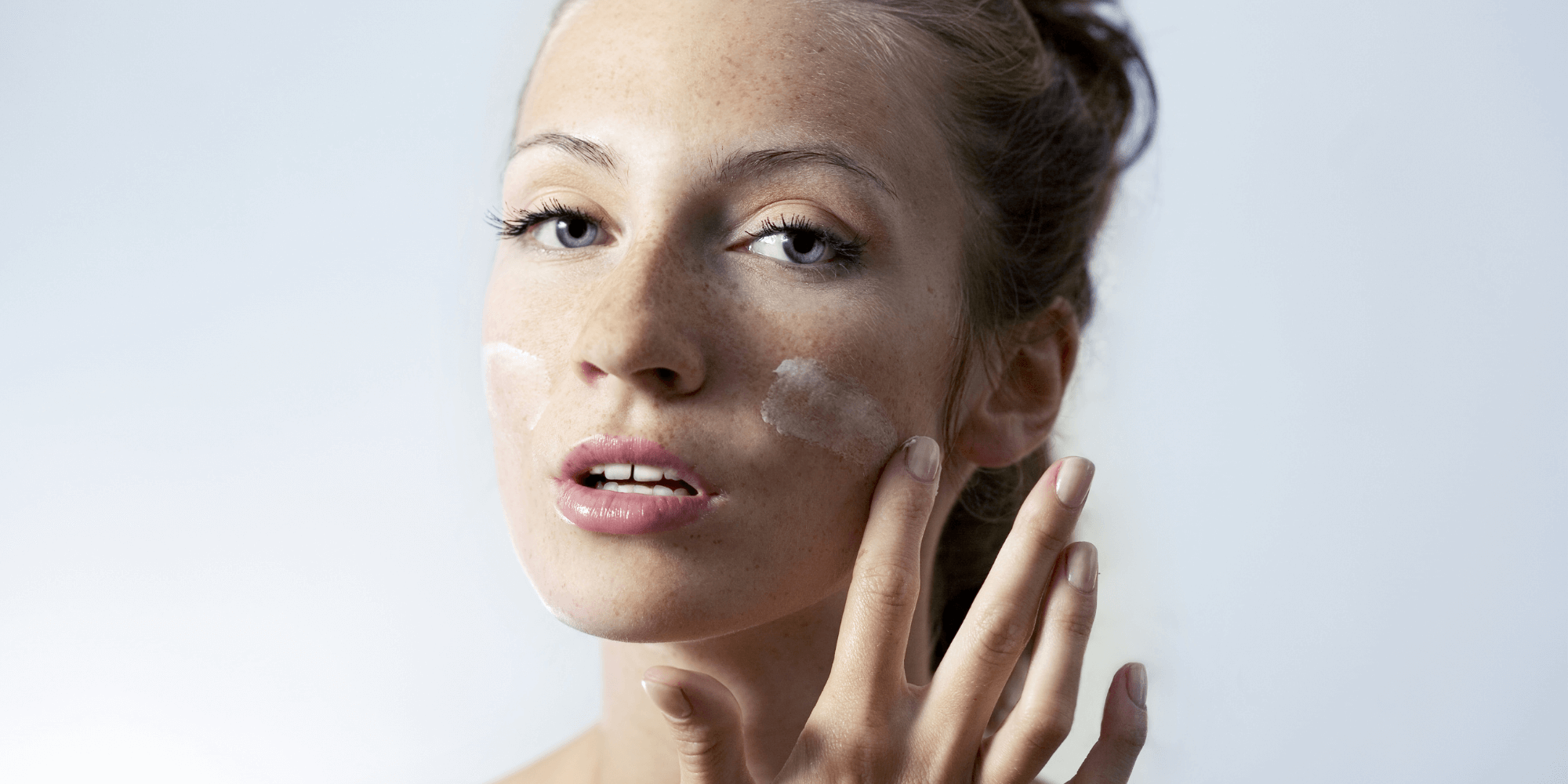 Serums vs Moisturisers